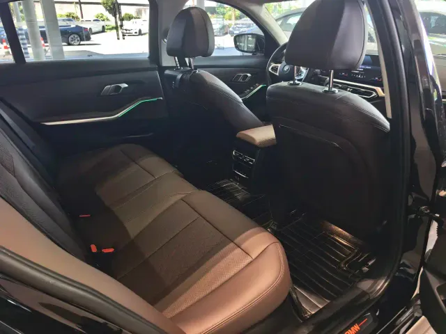 BMW i3 — Фото автомобиля 19