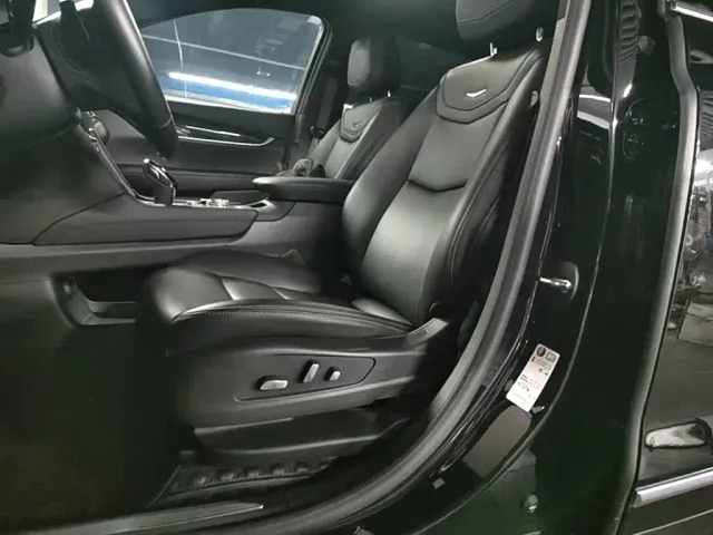 Cadillac XT5 — Фото автомобиля 14