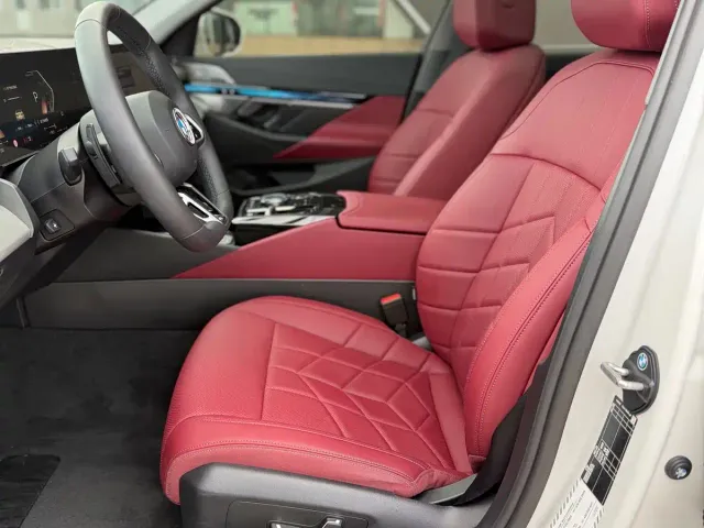 BMW 5 Series — Фото автомобиля 9