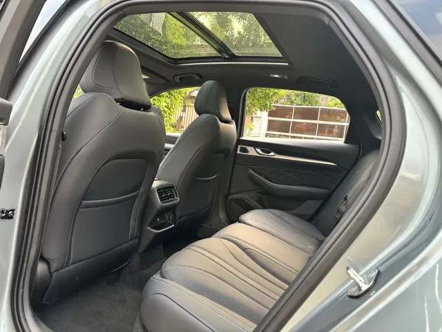 Geely Xingrui — Фото автомобиля 5