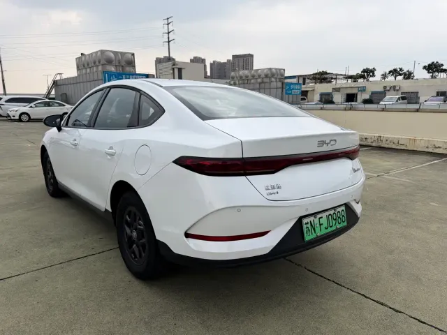 BYD Qin PLUS — Фото автомобиля 7