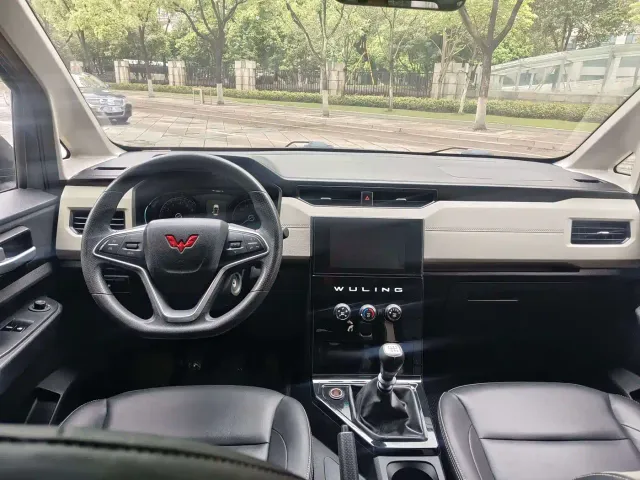 Wuling Motors Wuling Journey 2021 1.5T Manual Luxury Edition — Фото автомобиля 7
