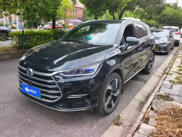 Фотография автомобиля — BYD Tang