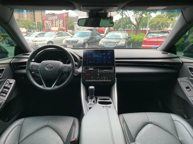 Toyota Avalon — Фото автомобиля 18