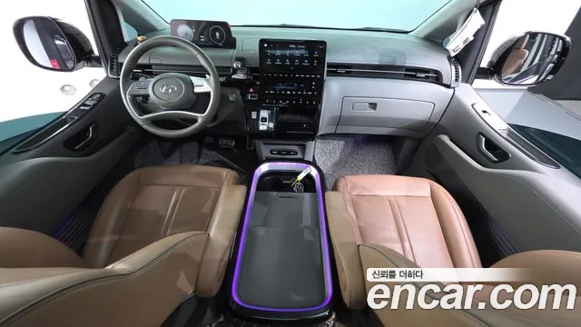 Hyundai Staria Staria 4WD Lounge 9 мест — Фото автомобиля 5