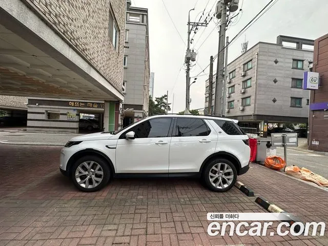 Land Rover Discovery Sport Discovery Sport 2 поколение — Фото автомобиля 3
