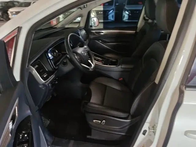 GAC Trumpchi M8 — Фото автомобиля 14