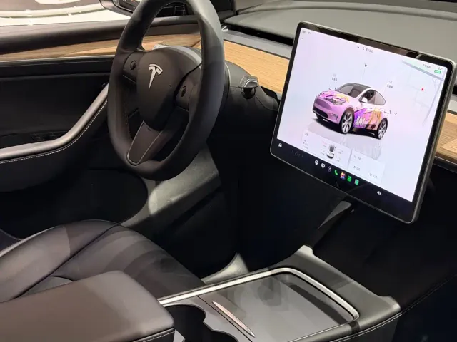 Tesla Model Y 2022 Facelift Rear-Wheel Drive Version — Фото автомобиля 13