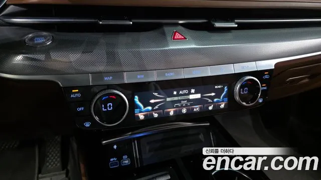 Genesis G80 Бензин 2.5 турбо AWD — Фото автомобиля 30