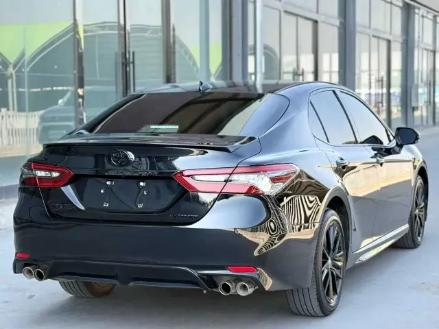 Toyota Camry — Фото автомобиля 6