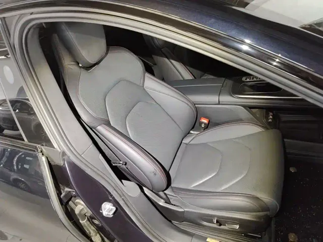 Xiaomi SU7 — Фото автомобиля 24