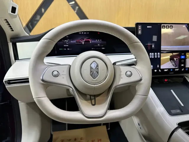 Stelato S9T — Фото автомобиля 16