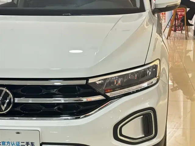 Volkswagen T-Roc — Фото автомобиля 14