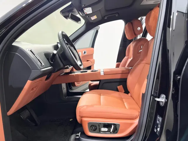 Li Auto L9 — Фото автомобиля 7
