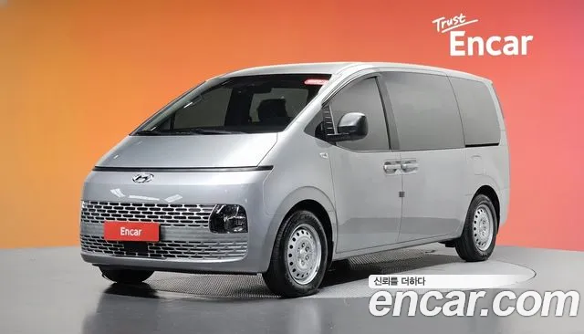 Фотография автомобиля — Hyundai Staria