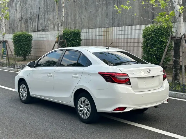 Toyota Vios — Фото автомобиля 7