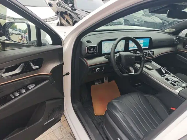 Chery Tiggo 9 — Фото автомобиля 15
