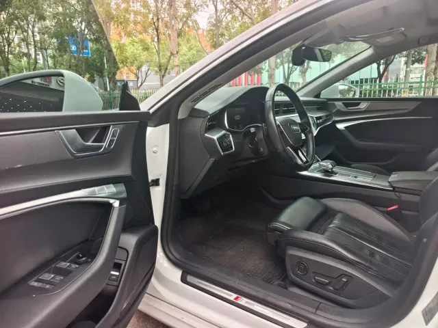 Audi Audi A7 2022 45 TFSI Premium Selection — Фото автомобиля 5