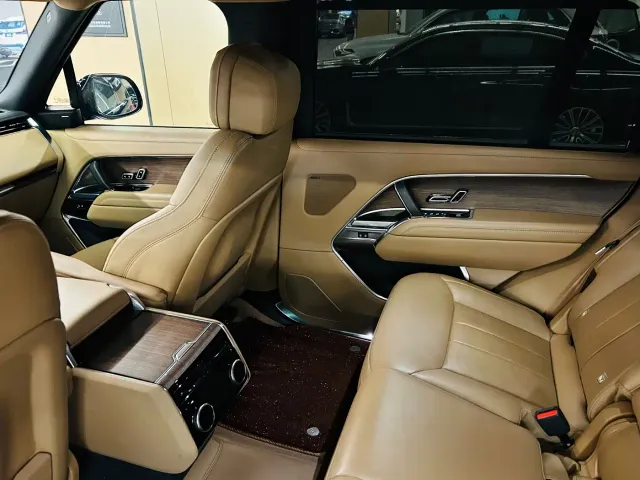 Land Rover Range Rover — Фото автомобиля 11