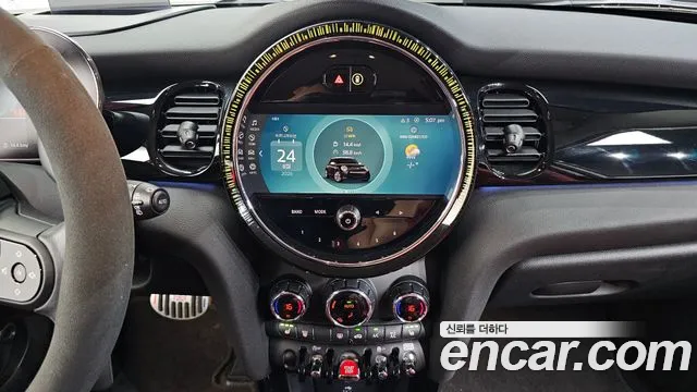 Mini Cooper Cooper 5 дверей Classic — Фото автомобиля 14