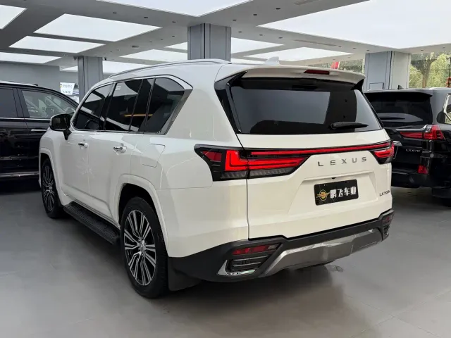 Lexus Lexus LX 2025 700h Leading Edition — Фото автомобиля 21