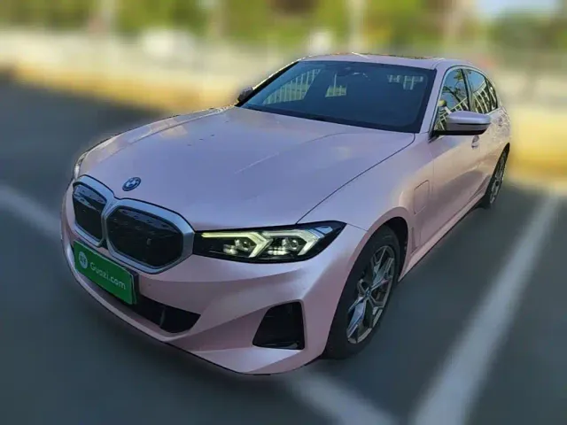 Фотография автомобиля — BMW i3