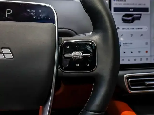 Li Auto Li Auto L7 2025 Ultra Smart Renewal Edition — Фото автомобиля 29