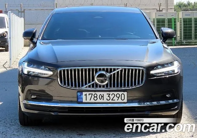 Volvo S90 — Фото автомобиля 2