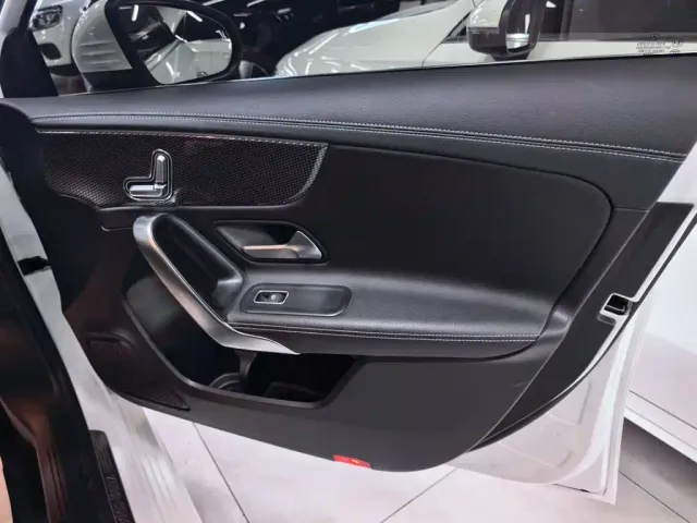 Mercedes-Benz A-Class — Фото автомобиля 16