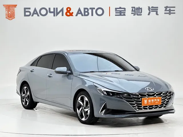 Hyundai Elantra — Фото автомобиля 2