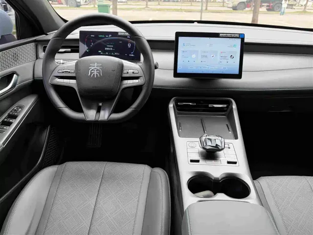 BYD Qin PLUS — Фото автомобиля 22