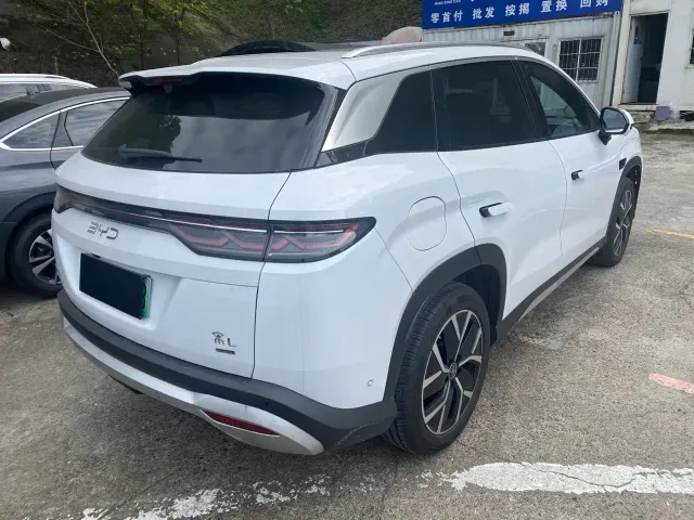 BYD Song L DM-i — Фото автомобиля 9