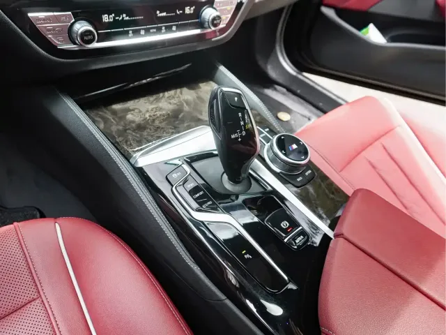BMW BMW 5 Series 2021 525Li M Sport Package — Фото автомобиля 14