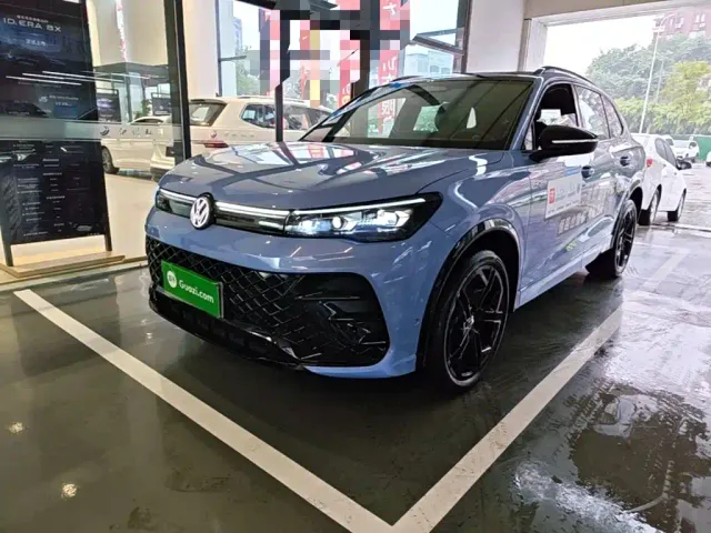 Фотография автомобиля — Volkswagen Tiguan L