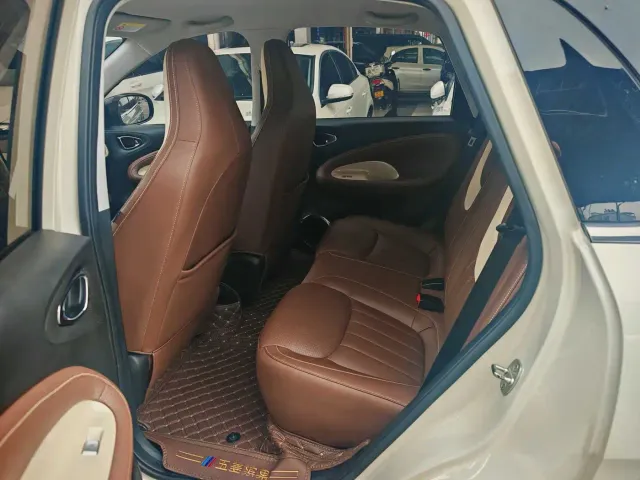 Wuling Bingo — Фото автомобиля 8