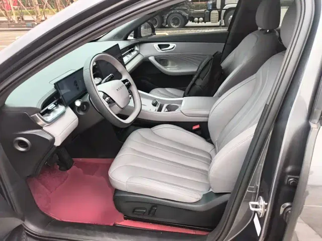 Roewe M7 DMH — Фото автомобиля 14