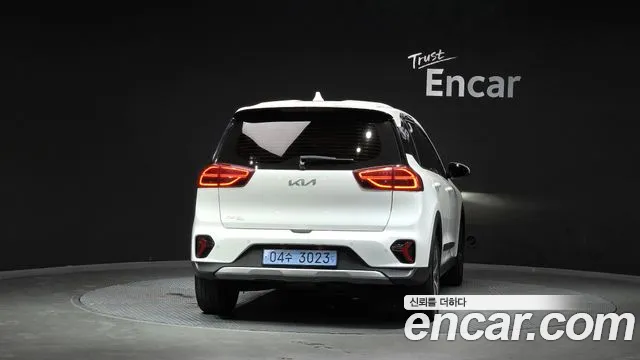 Kia Niro Niro Plus Earth — Фото автомобиля 4