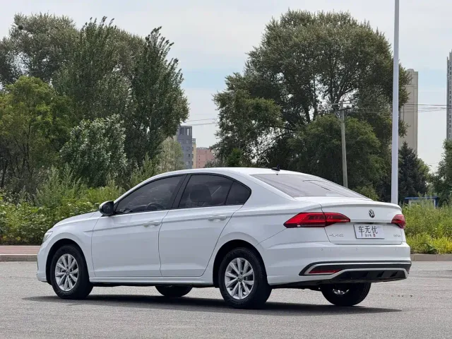 Volkswagen Bora — Фото автомобиля 6