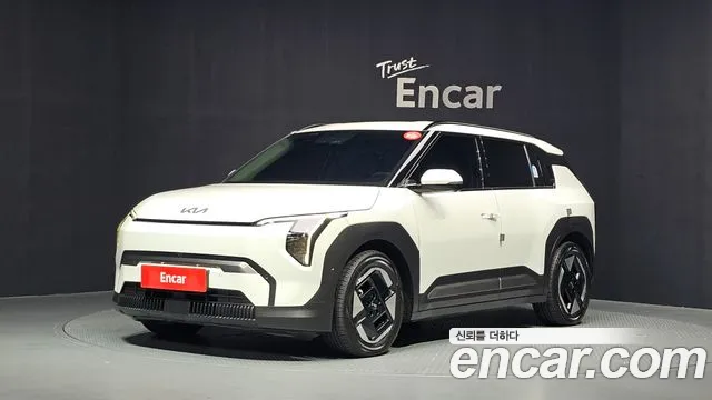 Фотография автомобиля — Kia EV3