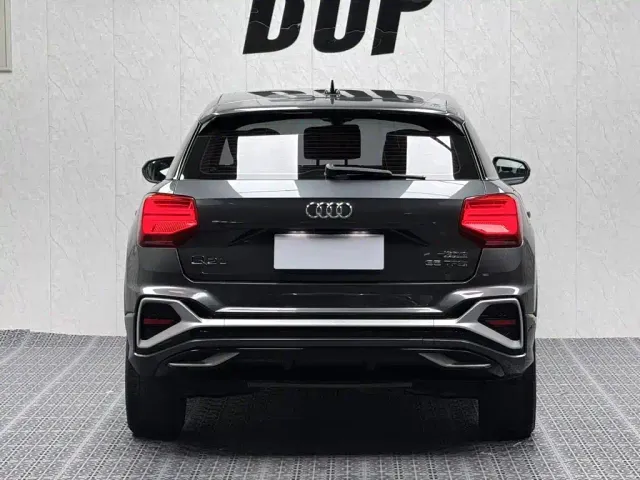 Audi Q2L — Фото автомобиля 12