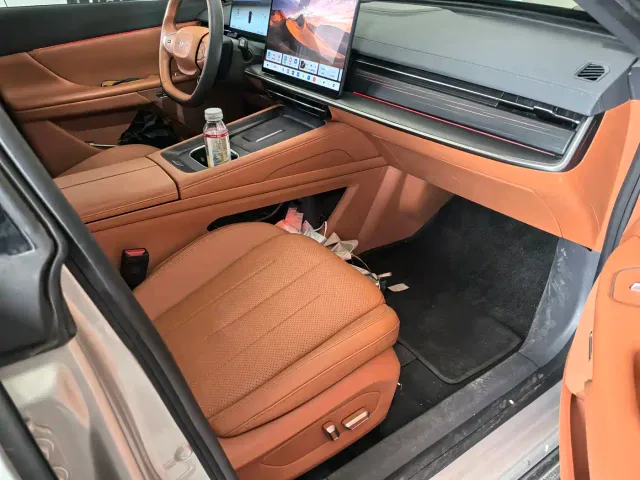 Dongfeng eπ 007 — Фото автомобиля 12