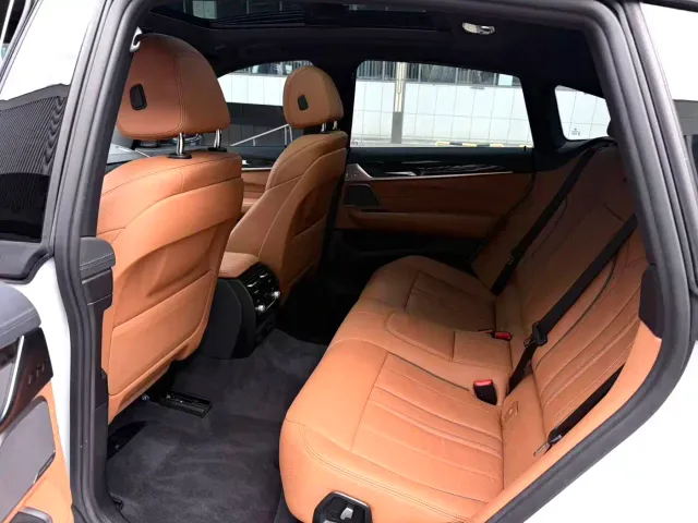 BMW 6 Series Gran Turismo — Фото автомобиля 6