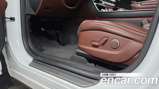 Genesis GV80 — Фото автомобиля 30