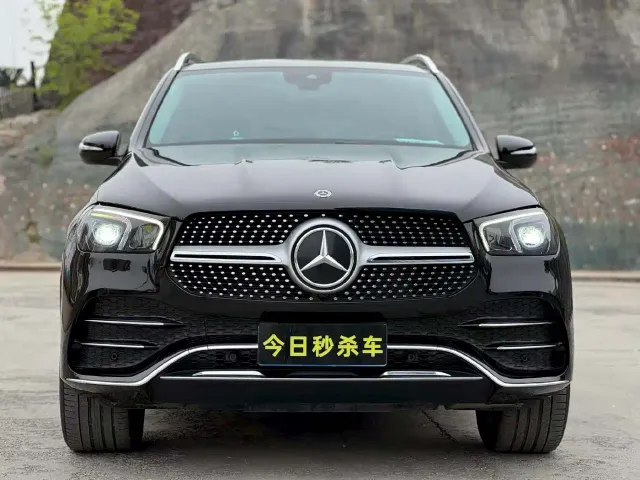 Mercedes-Benz GLE-Class — Фото автомобиля 2