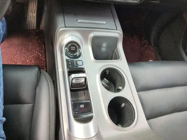 GAC Trumpchi E8 — Фото автомобиля 16
