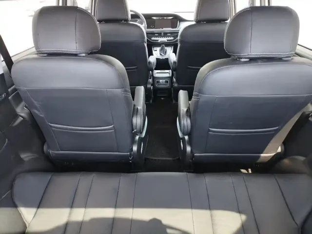 GAC Trumpchi M6 — Фото автомобиля 21