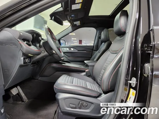Ford Explorer Generation 6 — Фото автомобиля 10