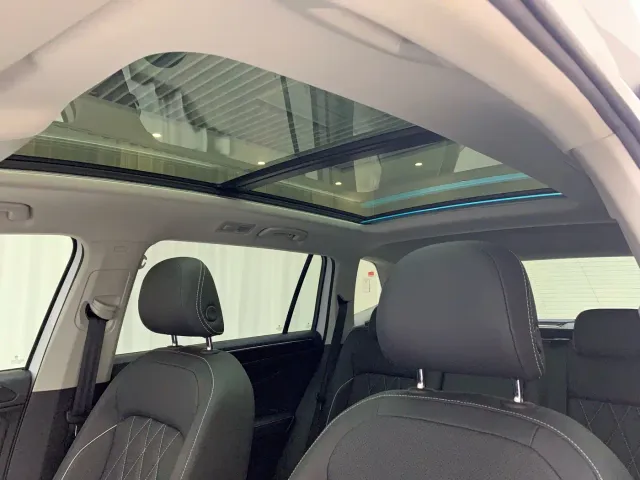 Volkswagen Tiguan L — Фото автомобиля 11
