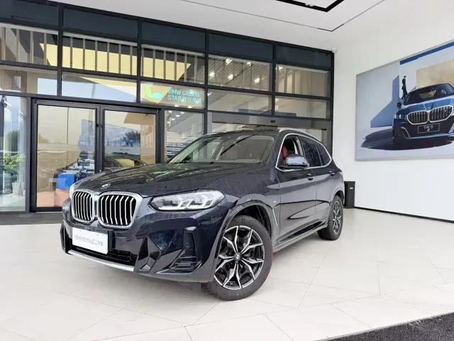 Фотография автомобиля — BMW X3