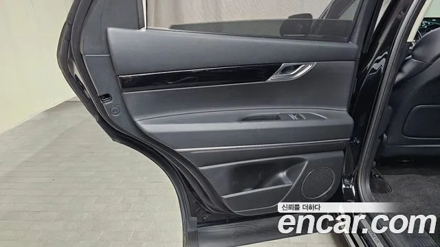 Genesis GV80 3.0 Дизель AWD — Фото автомобиля 25